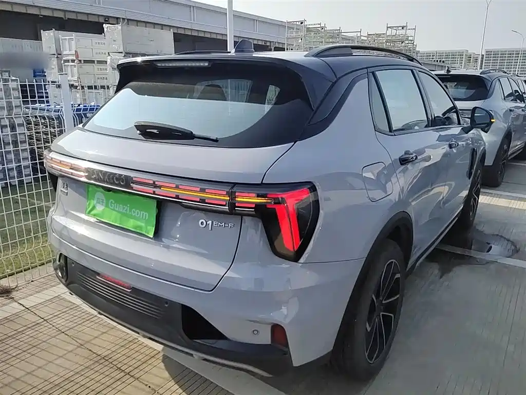 Lynk & Co 01 - фото 5