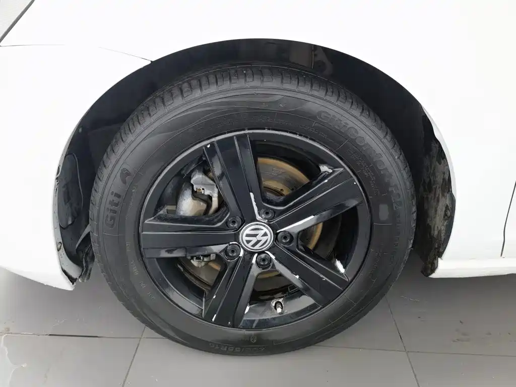 Volkswagen Golf — миниатюра 17