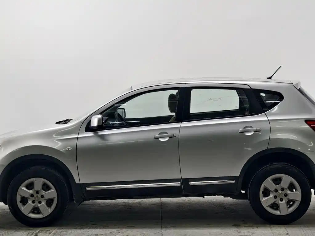 Nissan Qashqai — миниатюра 7