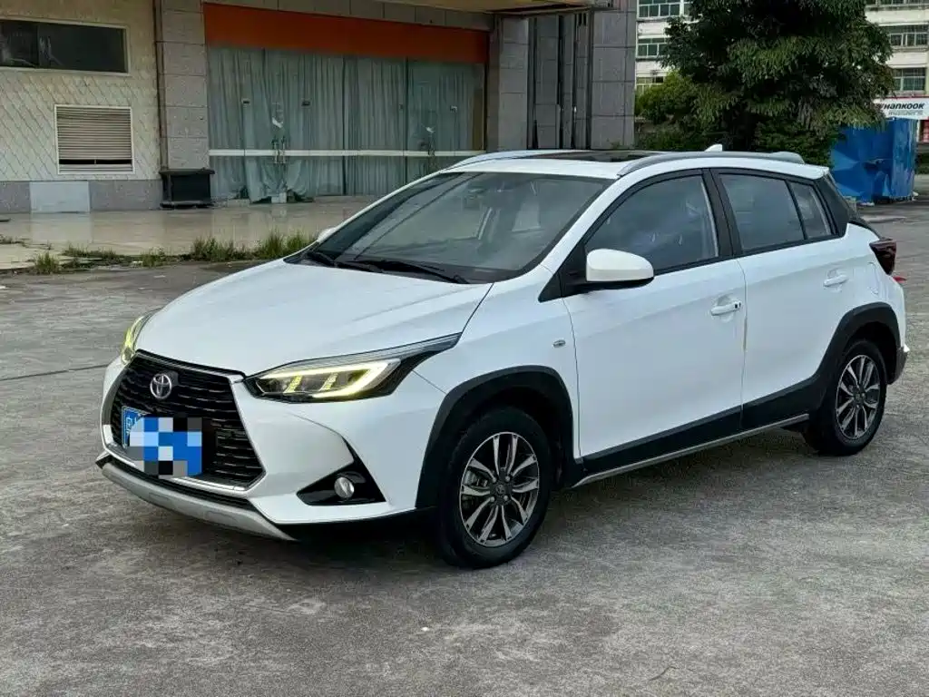 Toyota Yaris L