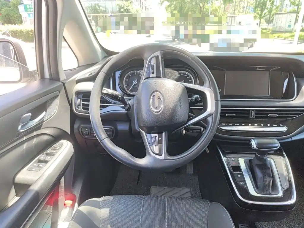 GAC M6 2021 270T DCT Elite （ мест）