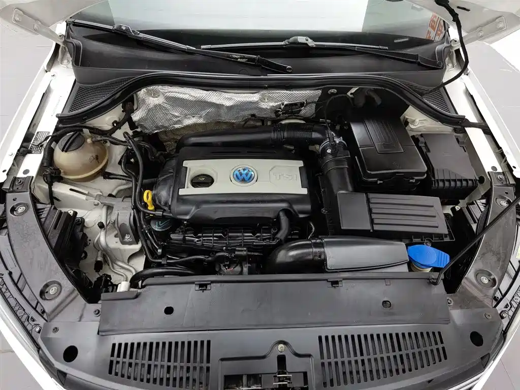 Volkswagen Tiguan 2015 1.8TSI AT Luxury