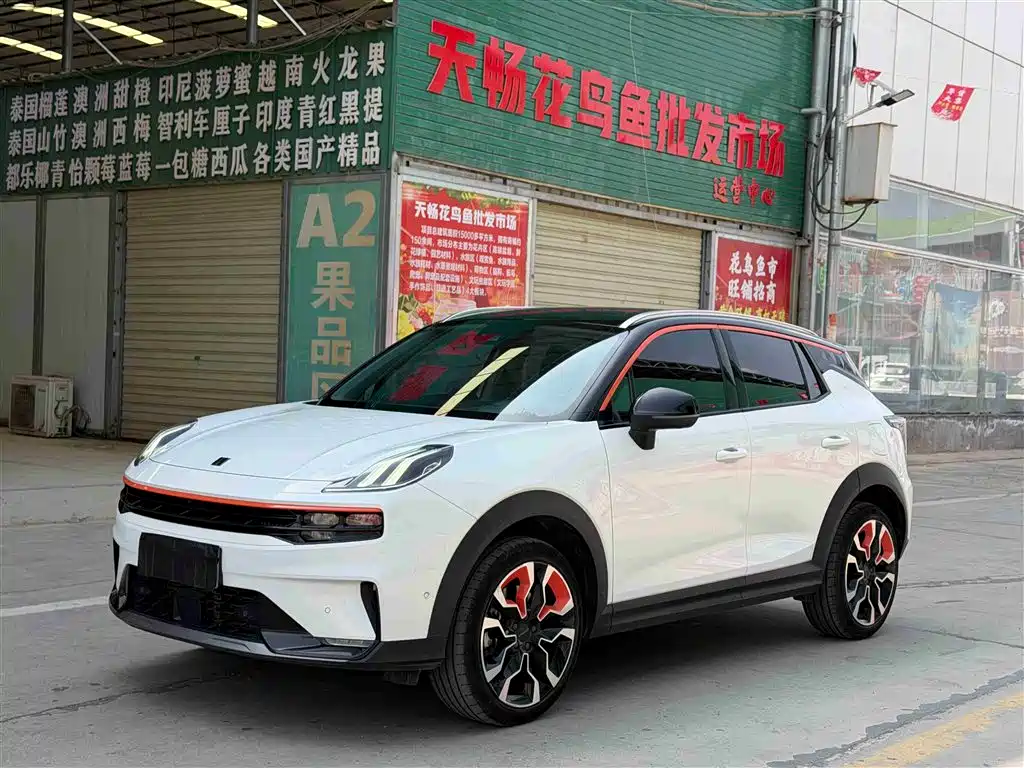 Купить Lynk & Co 06
