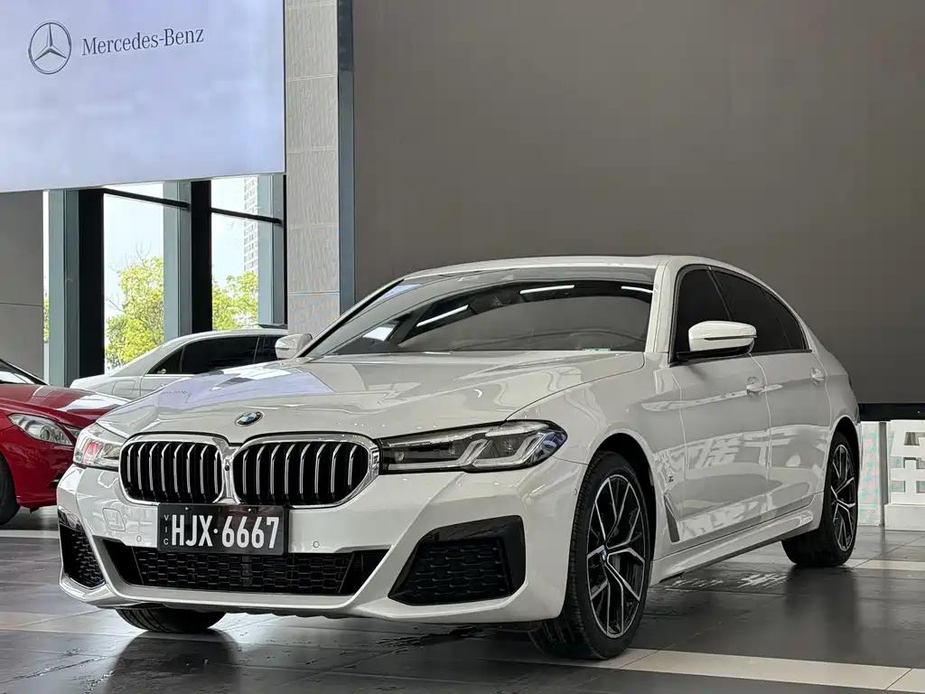 BMW 5 Series 2021