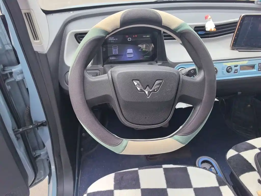 Wuling MINIEV — миниатюра 3