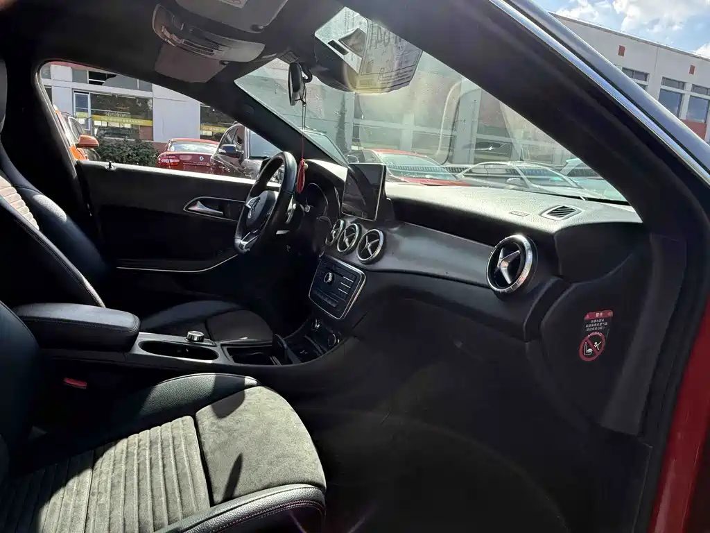 Mercedes-Benz CLA (Import) — миниатюра 14