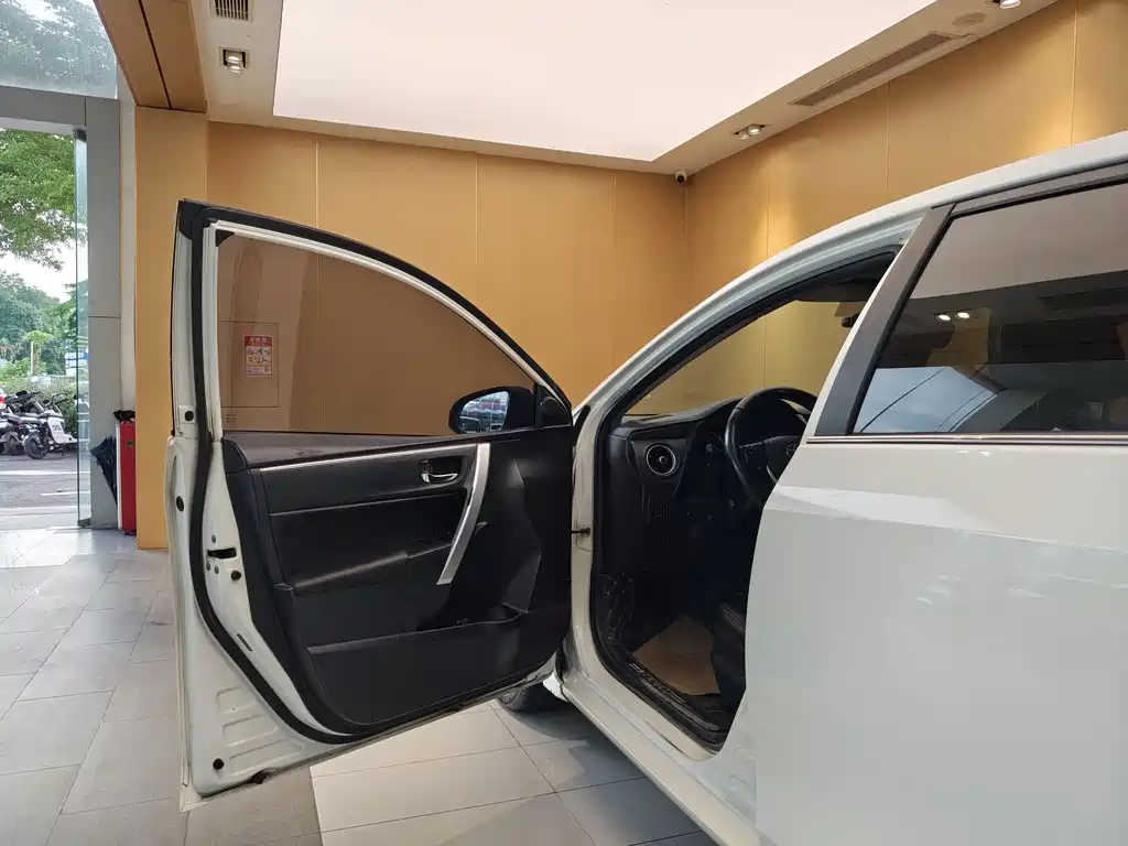 Toyota Corolla 2017 1.8L E-CVT Lead