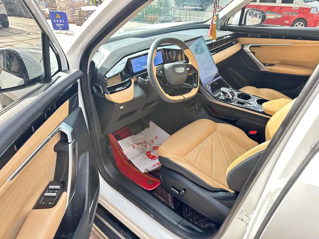 Geely Boyue L — миниатюра 6
