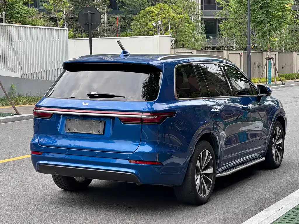 Li Auto ONE 2020 6 мест