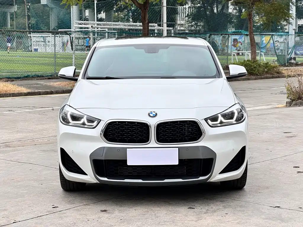BMW X2 2021 sDrive25i