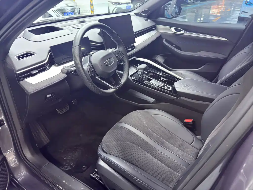 Geely Preface 2025 2.0TD