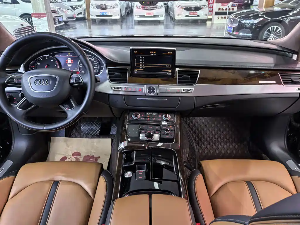 Audi A8 — миниатюра 11