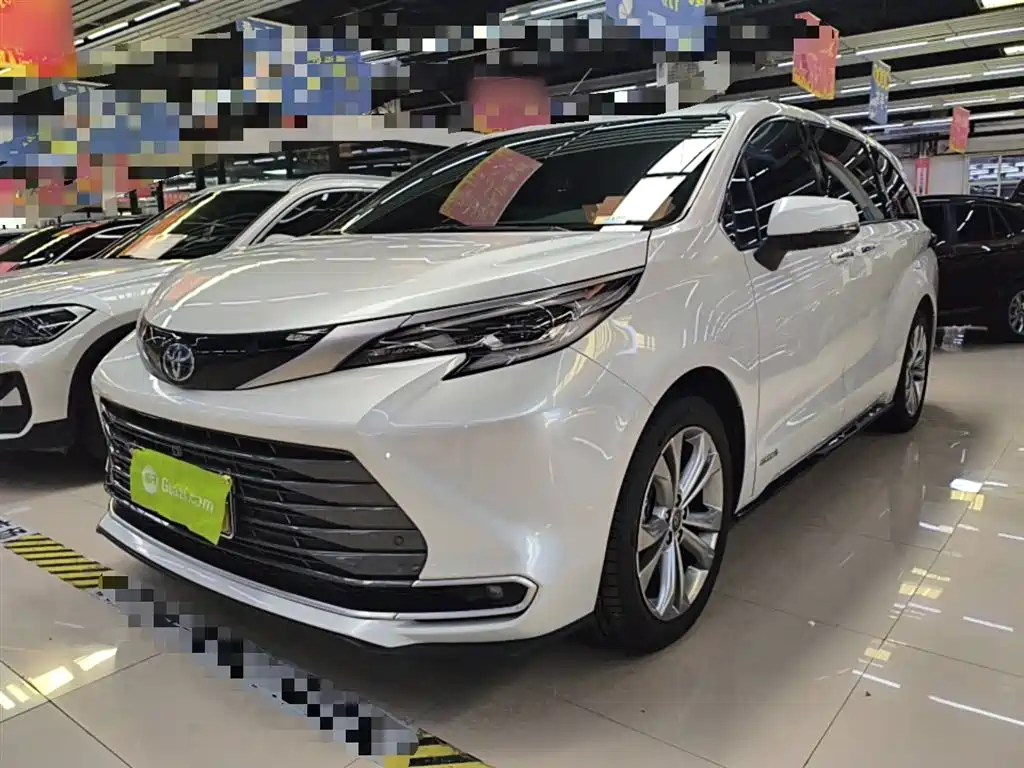 Toyota Sienna 2024