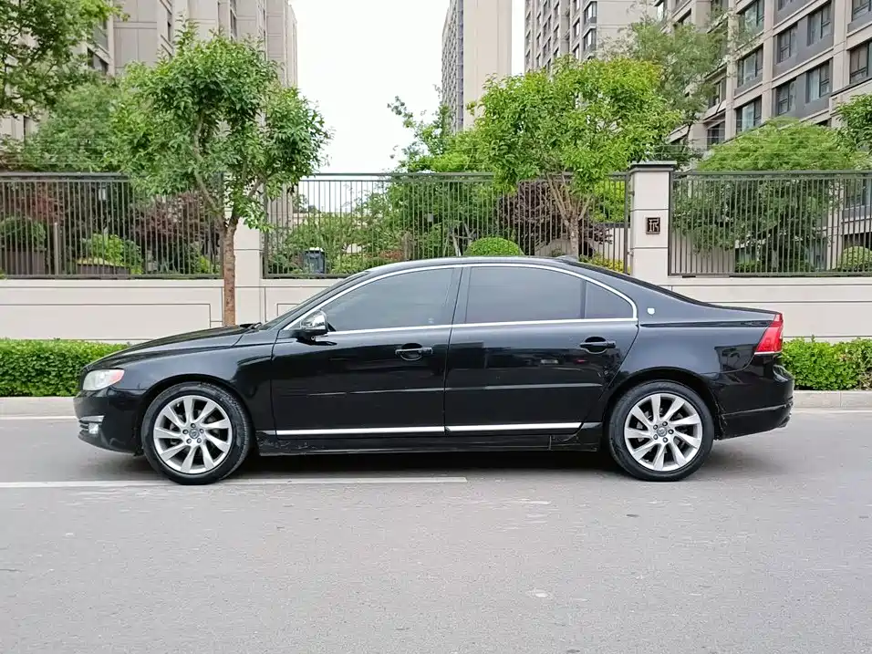 Volvo S80L — миниатюра 3