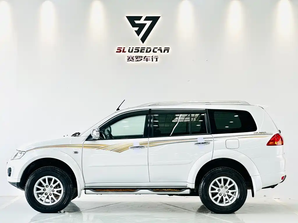 Mitsubishi Pajero Sport 2013 3.0L AT Flagship