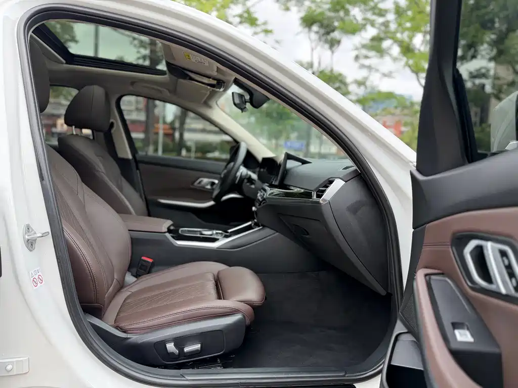 BMW 3 Series 3 2023 320i M Sport