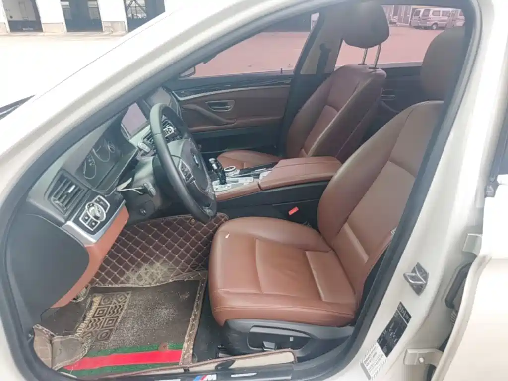 BMW 5 Series — миниатюра 15