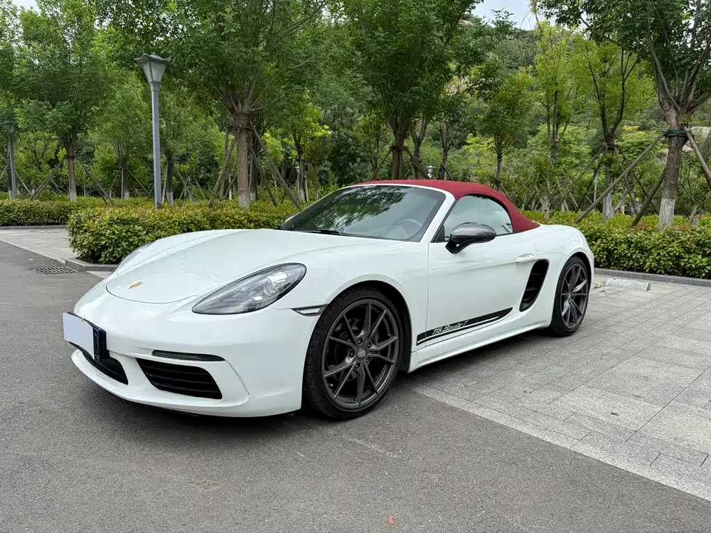 Купить Porsche 718
