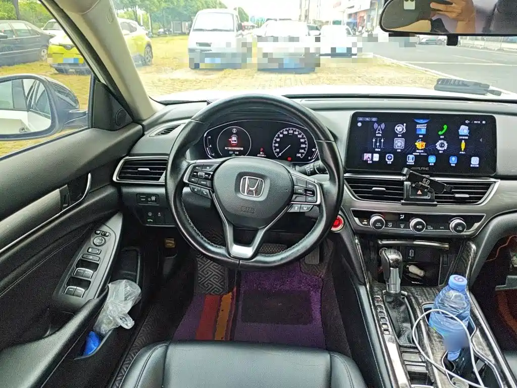 Honda Accord — миниатюра 13