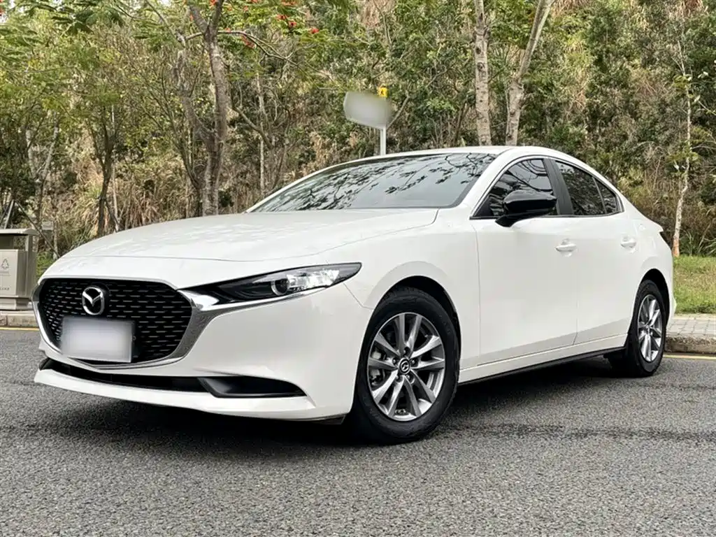 Mazda 3 Axela 2023