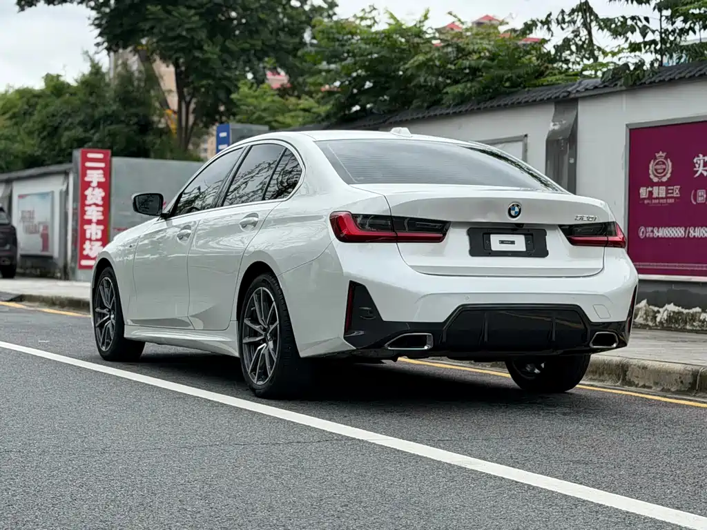 BMW 3 Series 3 2023 320i M Sport