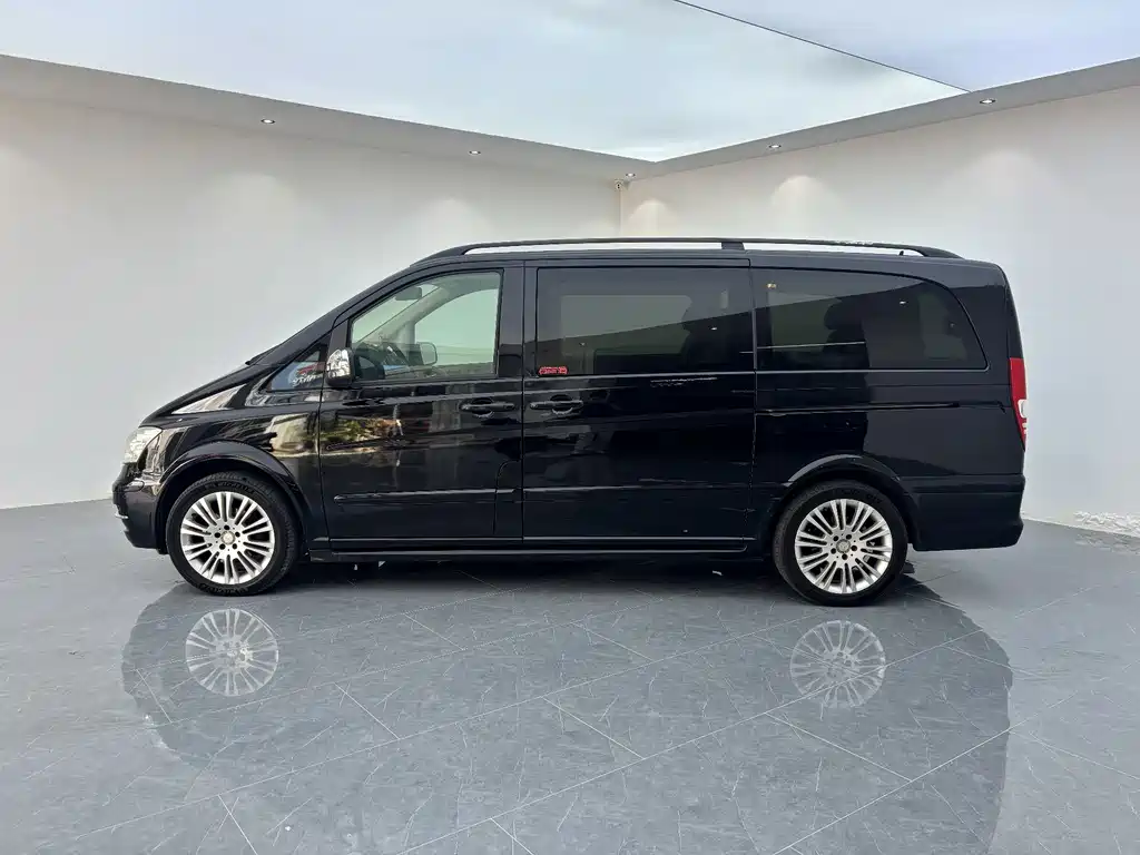 Mercedes-Benz Viano — миниатюра 15