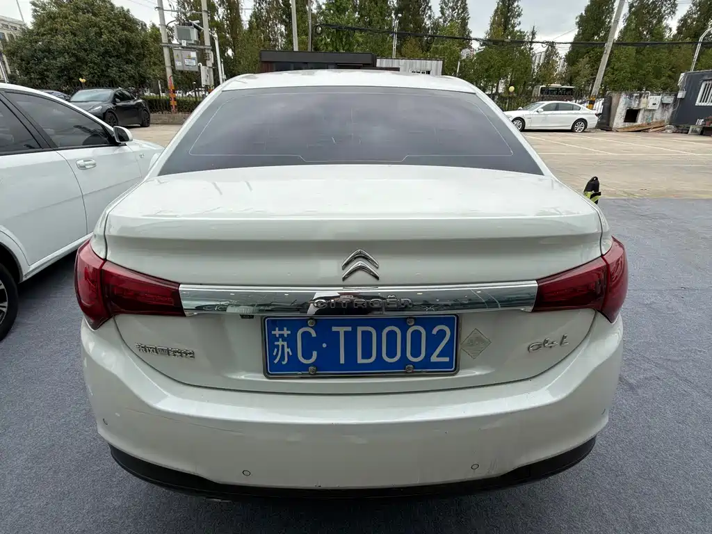 Citroen C4L — миниатюра 10