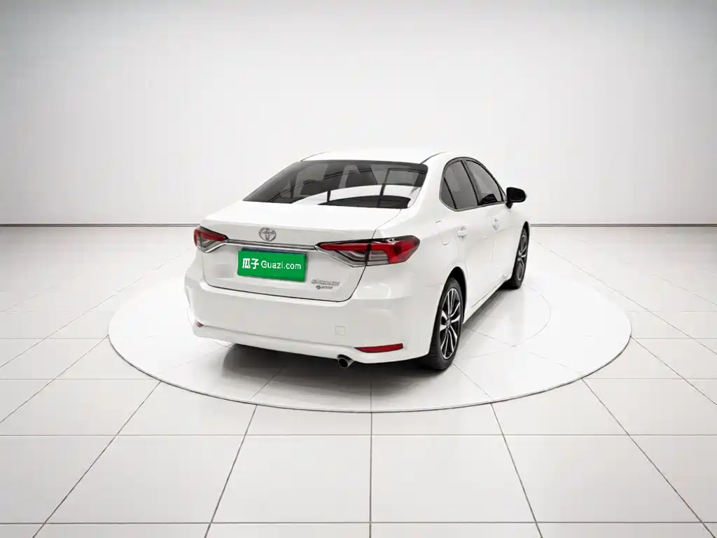 Toyota Corolla — миниатюра 5