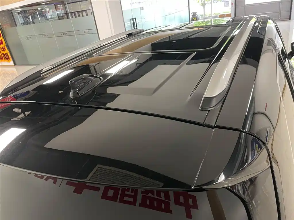 Toyota Granvia 2023 2.5L Luxury PLUS