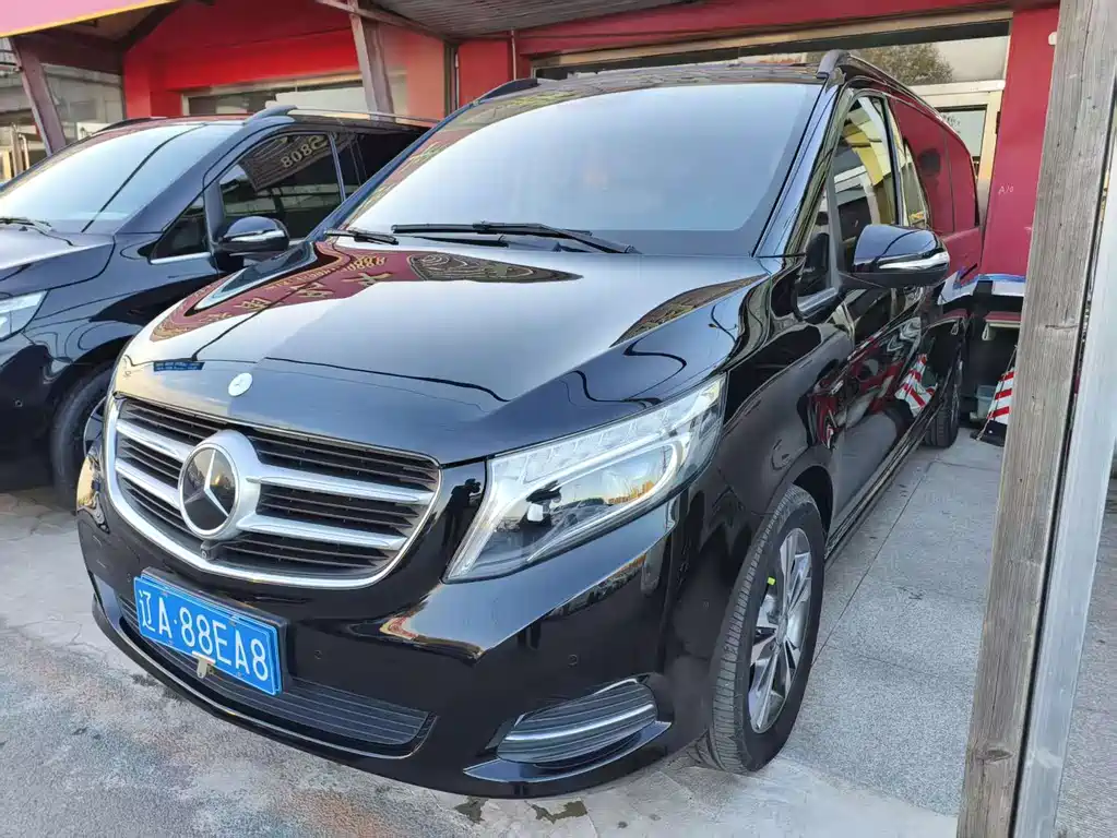 MERCEDES-BENZ V CLASS