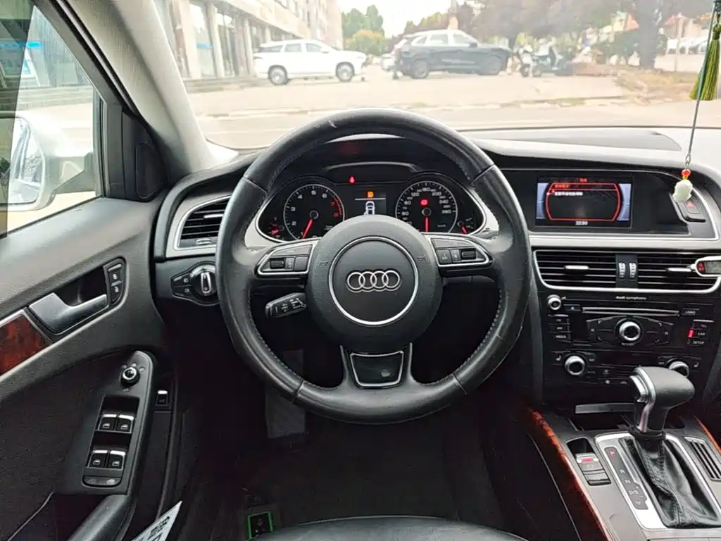 Audi A4L — миниатюра 11