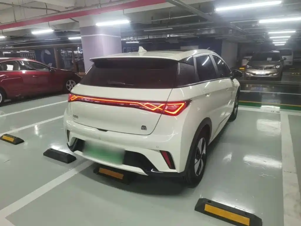 BYD Dolphin — миниатюра 7