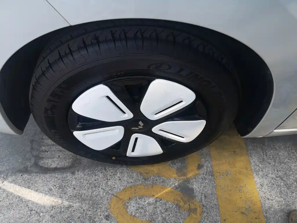 Wuling MINIEV — миниатюра 23