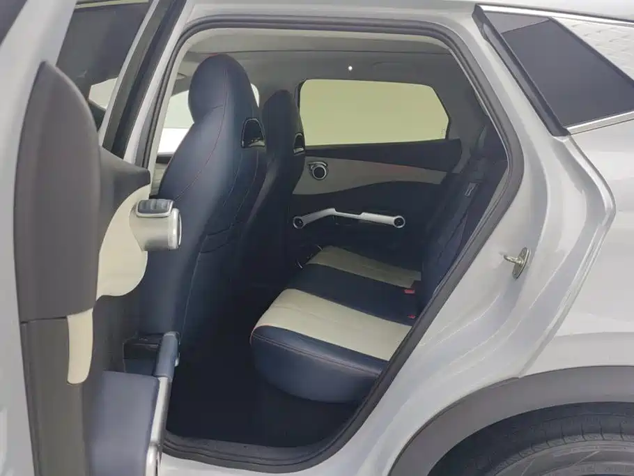 BYD Yuan Plus — миниатюра 11