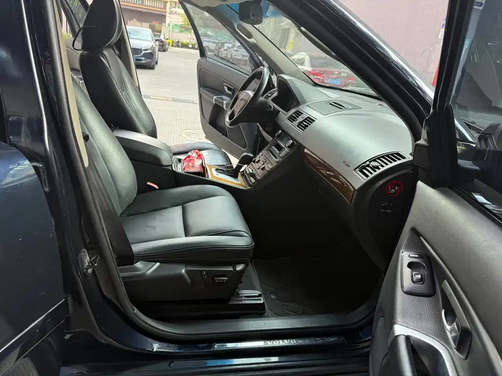 Volvo XC90 2007 3.2 AWD Sport