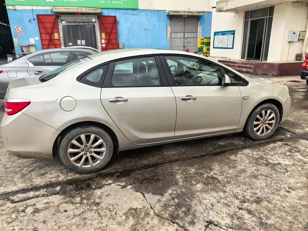 Buick Excelle — миниатюра 7