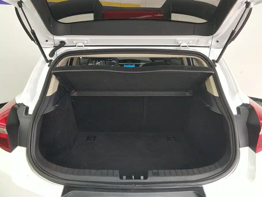 GEELY AUTOMOBILE EMGRAND GS