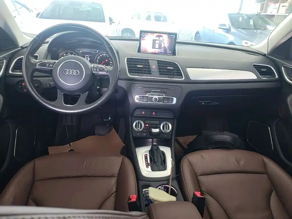 Audi Q3 — миниатюра 10