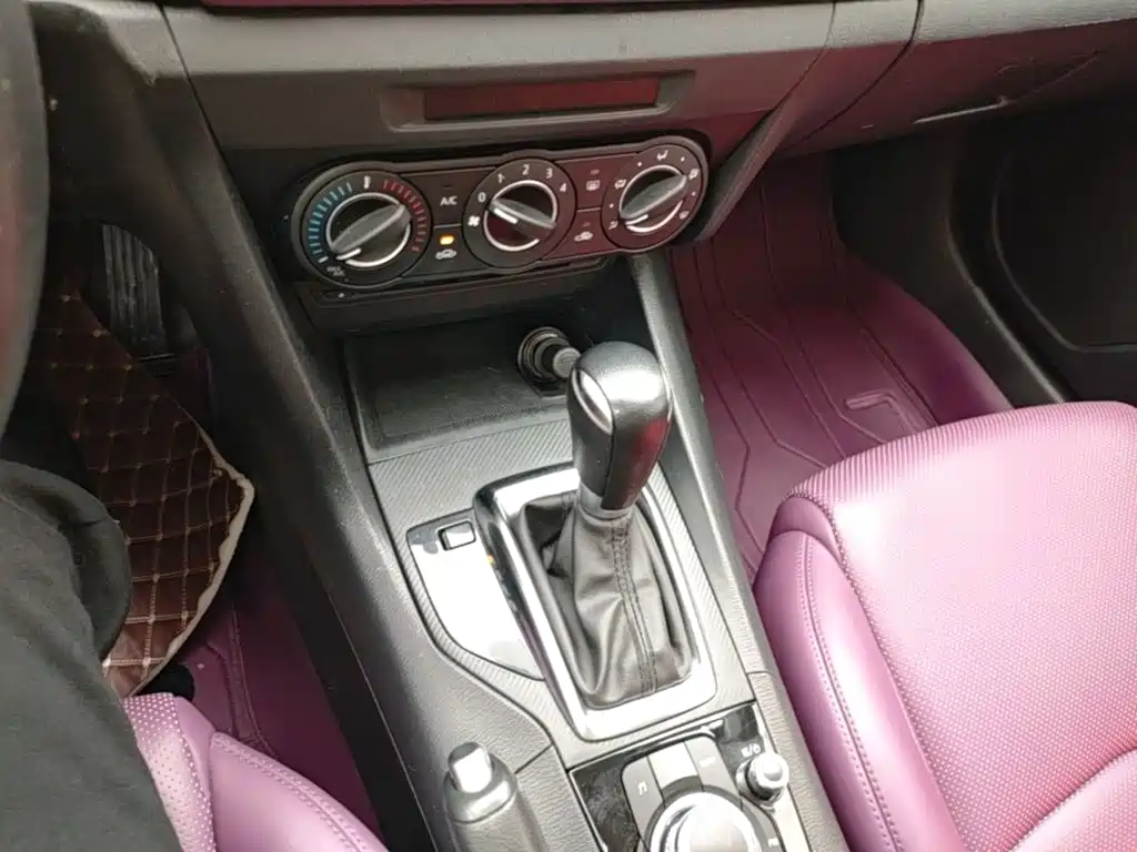 Mazda 3 Axela — миниатюра 14