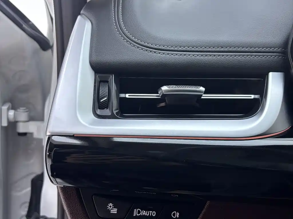 BMW X1 — миниатюра 15