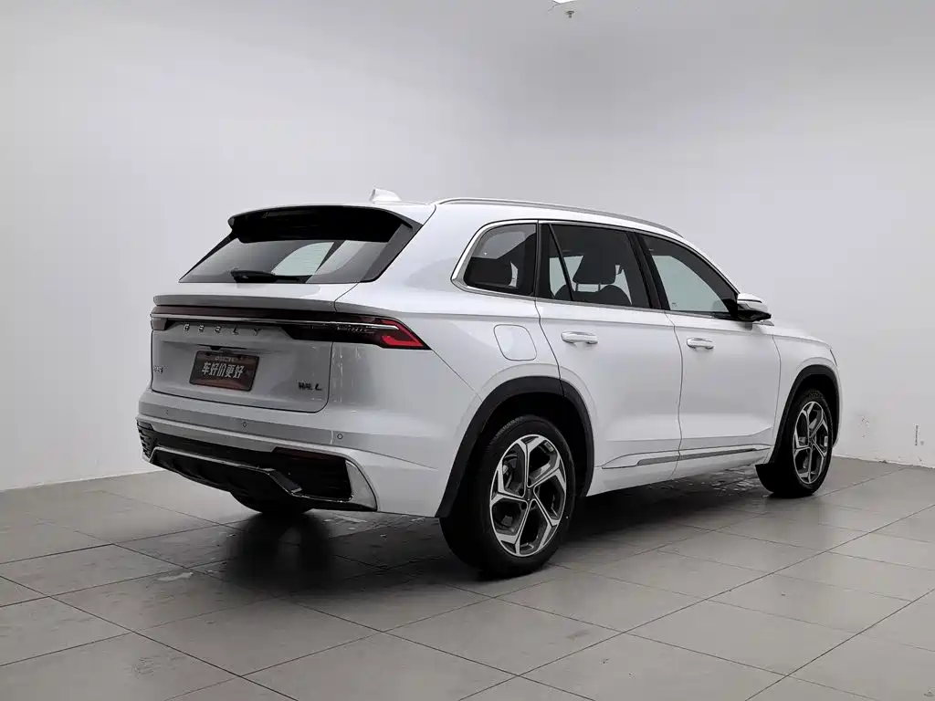 Geely Xingyue L — миниатюра 2