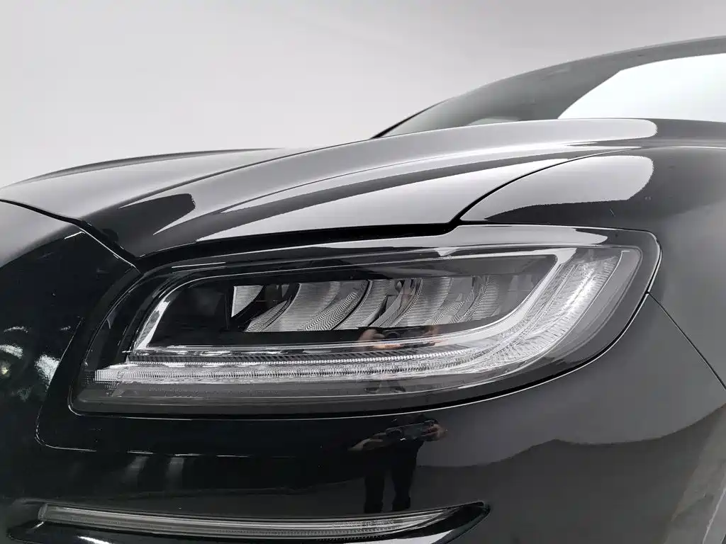 Lincoln Nautilus (Import) — миниатюра 7