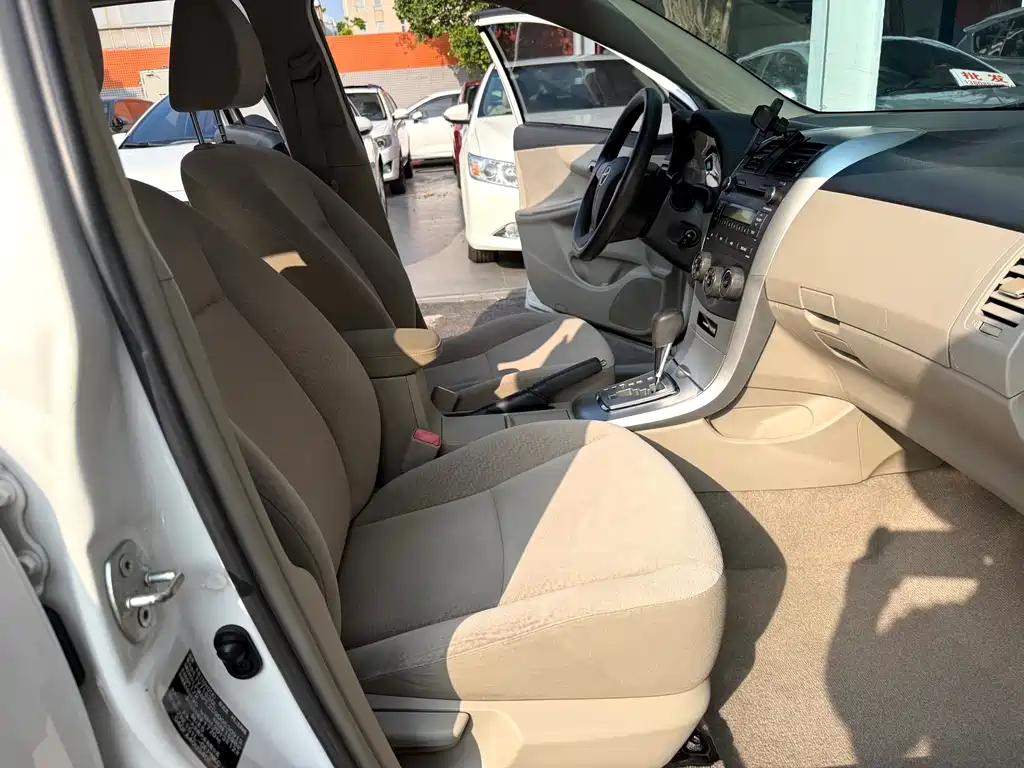Toyota Corolla — миниатюра 8