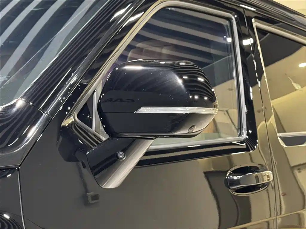 TANK TANK 700 NEW ENERGY