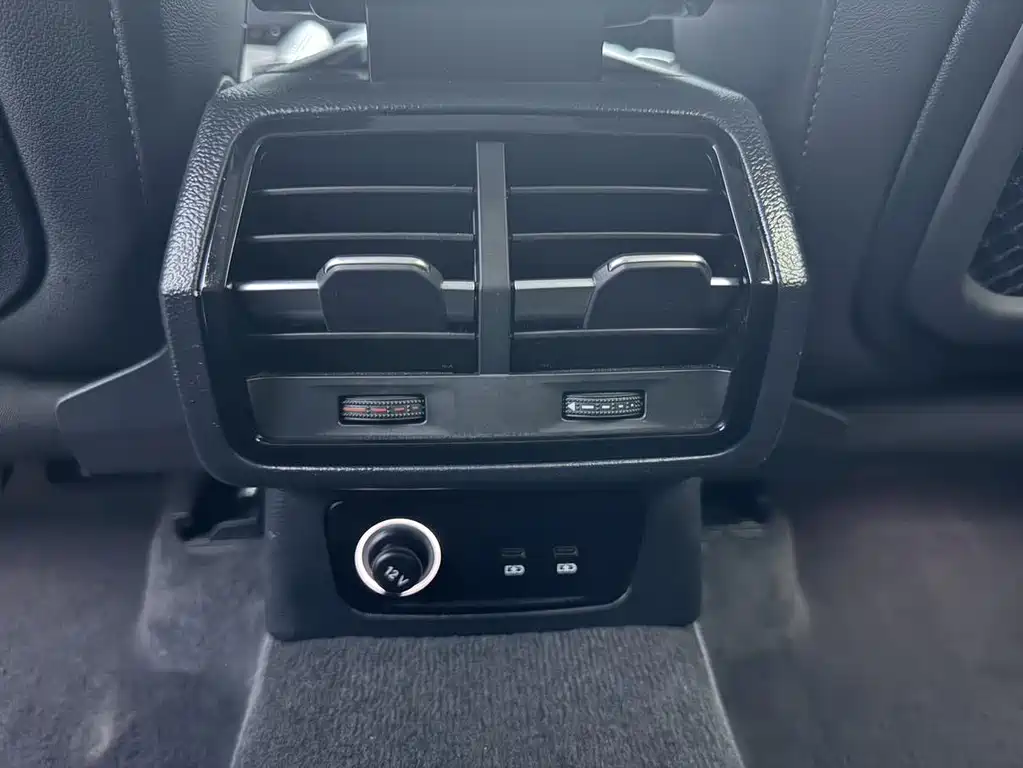 Audi Q3 — миниатюра 11