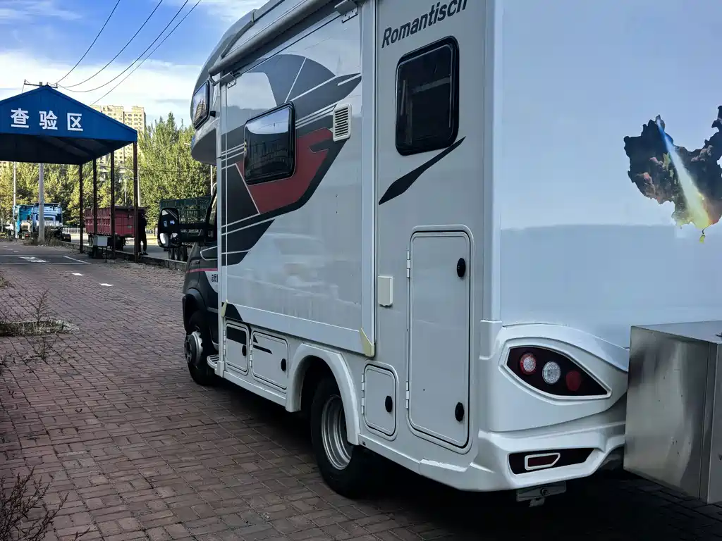 IVECO Ousheng — миниатюра 13