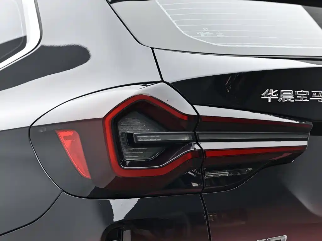 BMW X3 — миниатюра 7