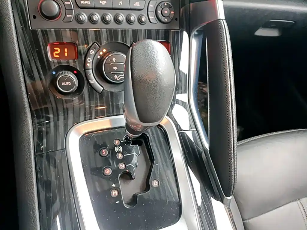 Peugeot 3008 — миниатюра 14