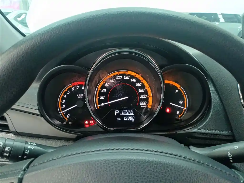 TOYOTA YARIS L ZHIXUAN