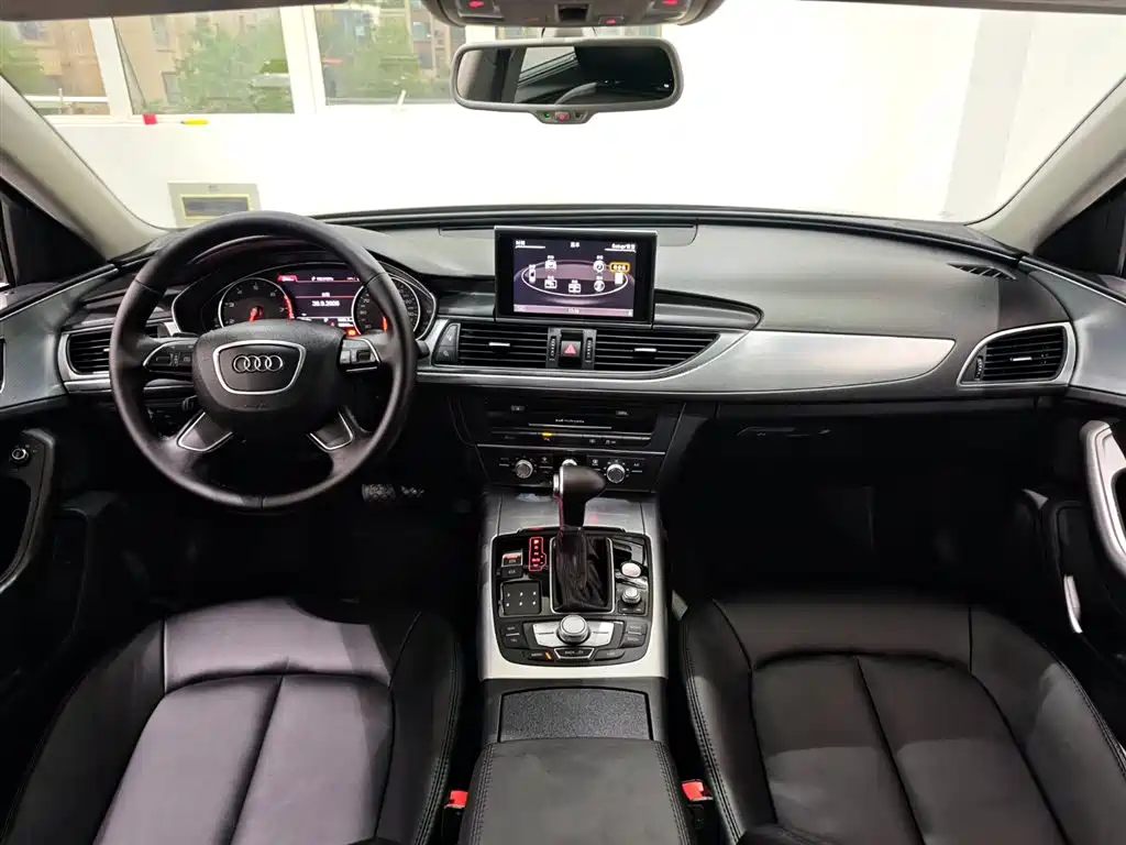 Audi A6L — миниатюра 6